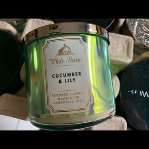 Bath and body works Cucumber and Lily 3 wick candle brand new